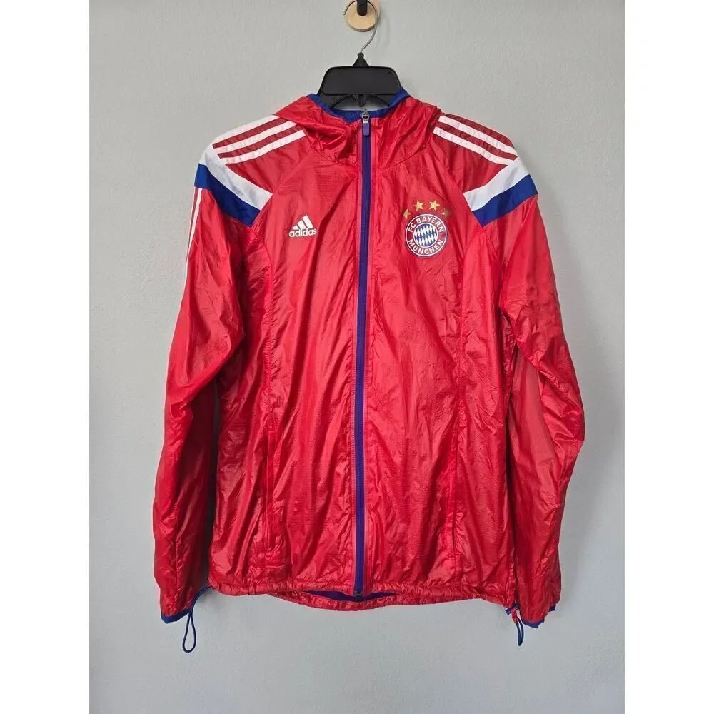 Adidas FC Bayern Munich Hooded Windbreaker Jacket Men’s S Red Germany Soccer